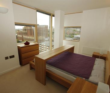 2 bedroom flat to rent - Photo 4