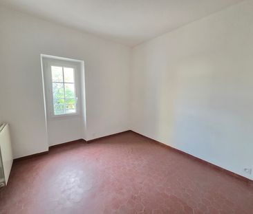 Location Appartement 2 pièces 57m² - Photo 2