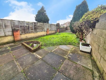 3 bedroom terraced house to rent - Photo 2