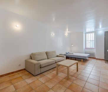 Location Appartement 1 pièce 27m² MARSEILLE 11ème - Photo 2