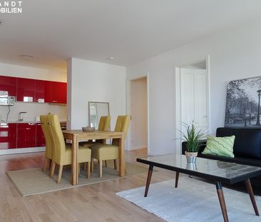 Großzügige u. modern möblierte Wohnung mit Balkon und Tiefgarage in... - Foto 1