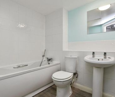 Ocean present a spacious two double bedroom ground floor flat in th... - Photo 6