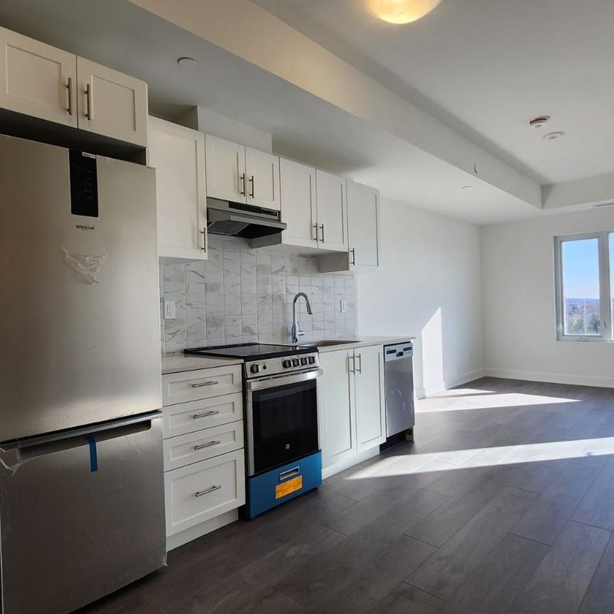 For Lease - 715 Davis Drive Unit# 1106, Newmarket, Ontario - Photo 1