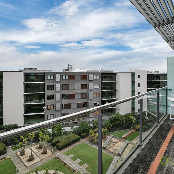 City Centre, 307/125 Customs Street West - Photo 1