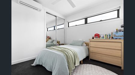 1/24 Mcnamara Avenue, Airport West VIC 3042 - Photo 4