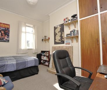 5 bedroom terraced house to rent - Photo 5