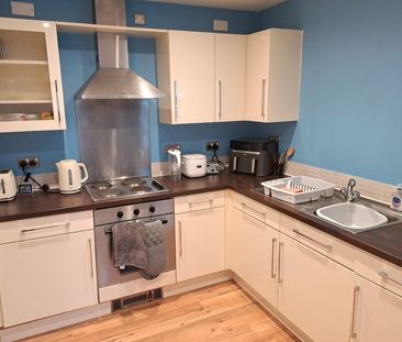 2 bedroom property to rent - Photo 1