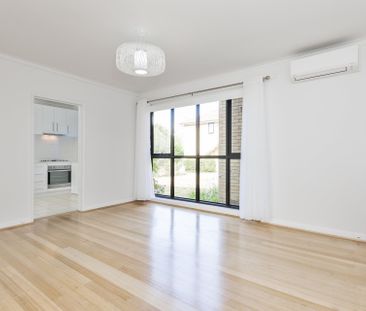 2/64 Holmes Road, Moonee Ponds - Photo 5