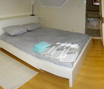 Furnished T3 apartment in Monte Estoril - Photo 4