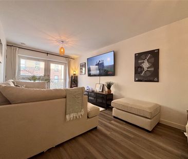 Station Road, Hook, Hampshire, RG27 - Photo 1