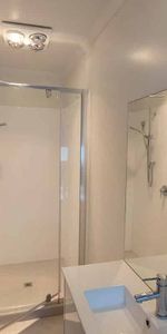 Furnished Studio Knocking On Uni's Door! - Photo 4