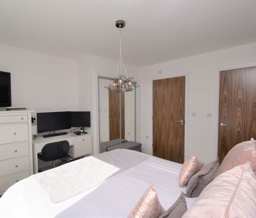 Watson Heights, Chelmsford, Essex, CM1 1AG - Photo 4