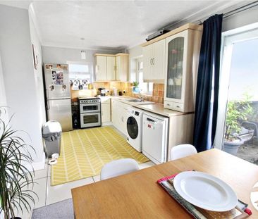 3 bedroom semi-detached house to rent - Photo 5