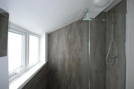 3 bedroom private hall to rent - Photo 5