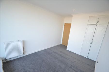 3 bedroom apartment to rent - Photo 4