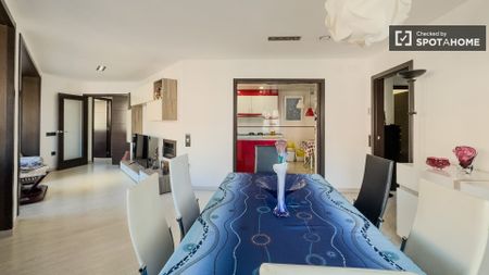 barcelona, Catalonia 08027 - Photo 5