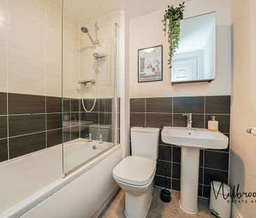 2 bedroom end of terrace house to rent - Photo 5