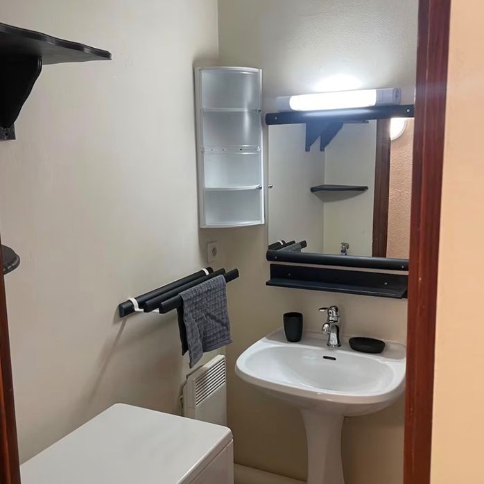 1 Bed Flat, Silkin Close, M13 - Photo 1