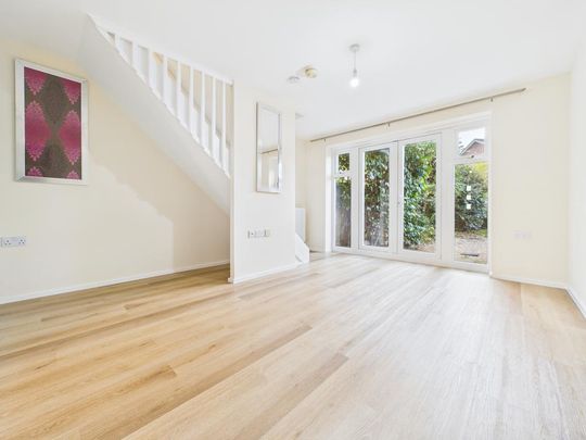 2 bedroom terraced house to rent - Photo 1