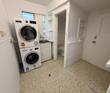 Charming Family Home in Mount Pritchard! - Photo 4