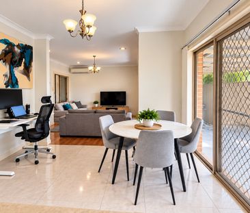 Modern, Low-Maintenance Living in a Convenient Lalor Location! - Photo 2