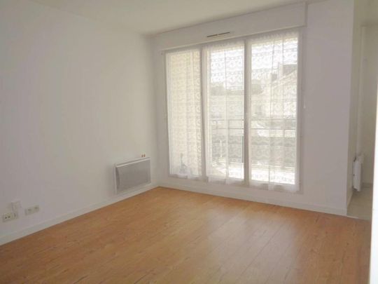 Location Appartement 2 pièces 45m² ST CYR SUR LOIRE 37540 - Photo 1