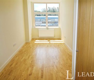2 bedroom maisonette to rent South Road, Harlow, CM20 - Photo 3