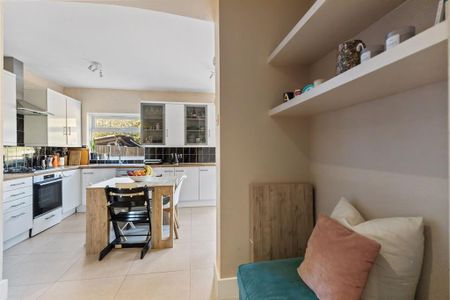 3 bedroom apartment to rent - Photo 4