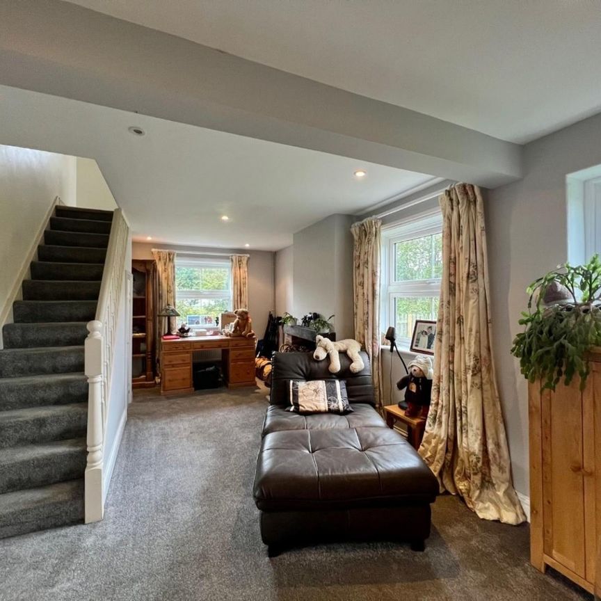 4 bedroom House To Let - Photo 1