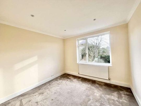 London Road, Brentwood, CM14 - Photo 1