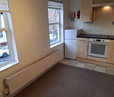 1 Bed Flat, Zinzan Street, RG1 - Photo 5