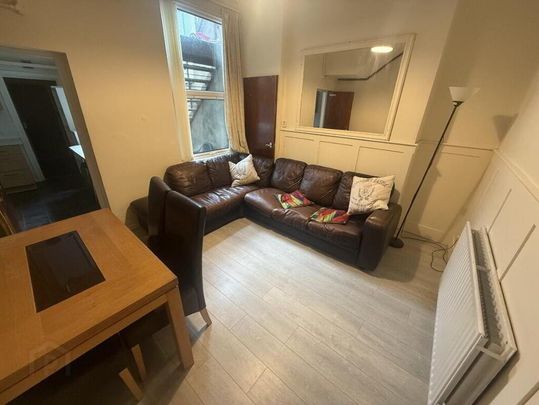 81 Wellesley Avenue, Belfast, BT9 6DH - Photo 1