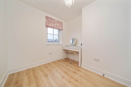 Price £1,550 pcm - Available Now - Unfurnished - Photo 5