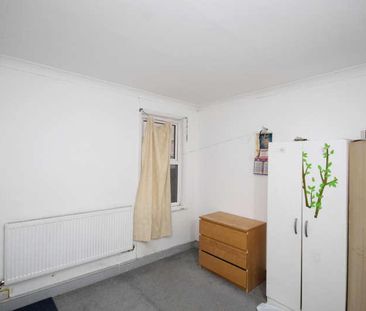 Eton Avenue, Wembley, Middlesex, HA0 - Photo 3