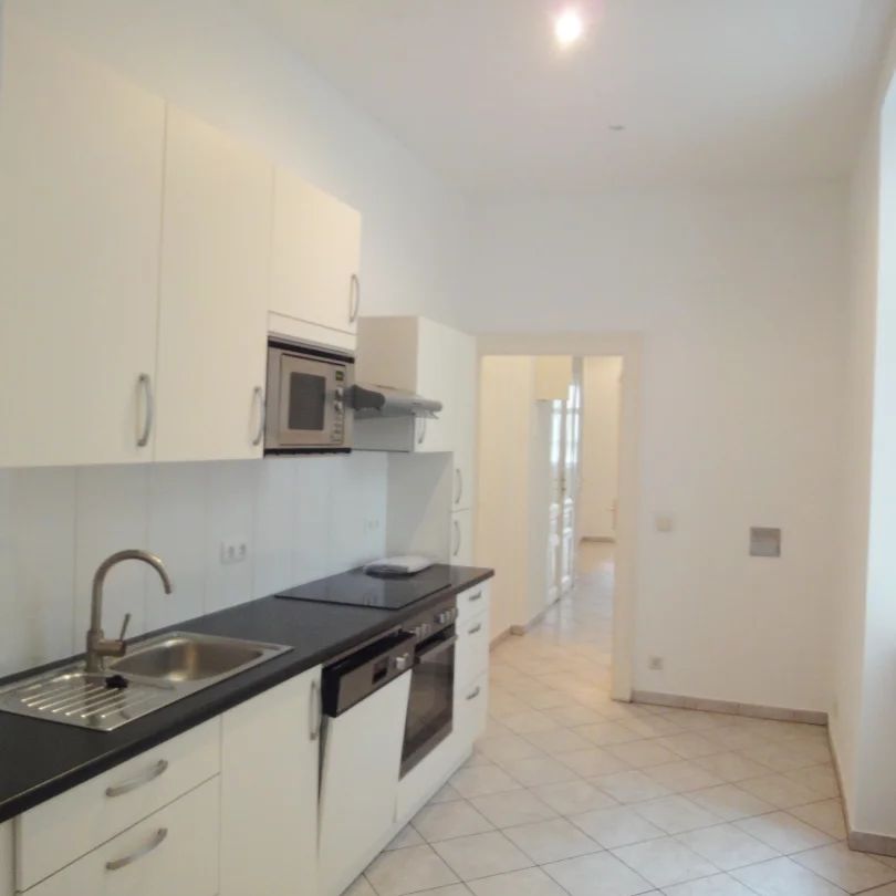 88m² 3 Zimmer Altbauwohnung - Photo 1