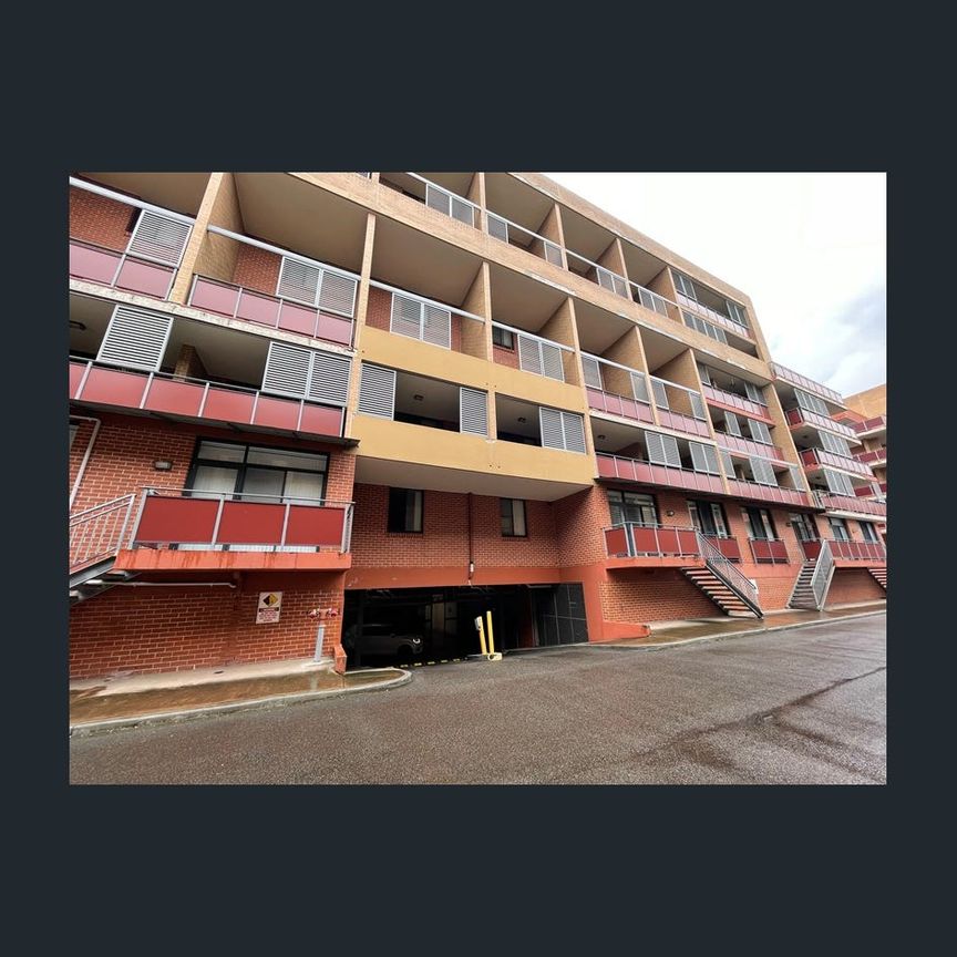 2-Bedroom Modern Apartment Now For Lease - Photo 1