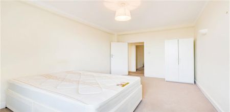 4 Bedroom, 1 bath, 1 reception Apartment - Photo 5