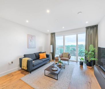 3 bedroom flat to rent - Photo 4