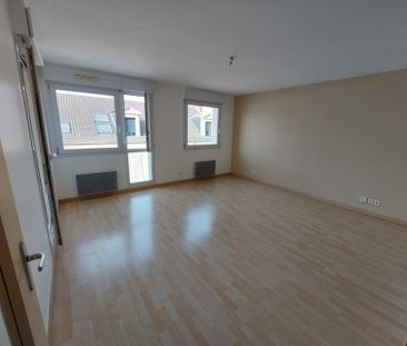 Appartement T2 secteur Moissons dans résidence avec balcon et parking - Photo 3