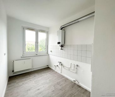 Wohnen mit Komfort: Großzügige 3-Zimmer-Wohnung in zentraler Lage - Photo 4
