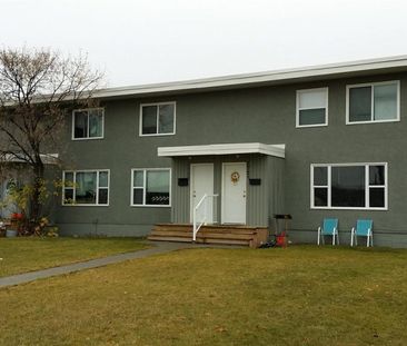 Parkview Townhomes, 1727 FEB 1/26 - Photo 2