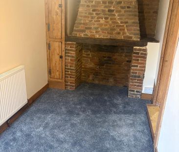 2 bedroom maisonette to rent - Photo 4