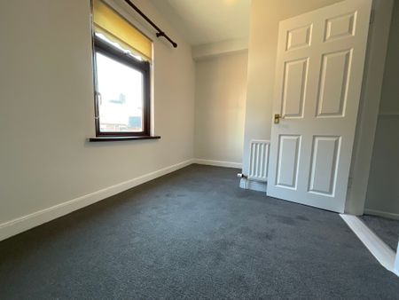 40 Ainsworth Drive, Belfast, BT13 3EJ - Photo 4