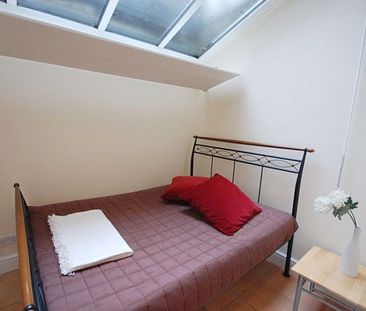 1 Bed - Southwell Gardens, London - Photo 3