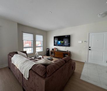 4.5 A LAVAL LUXUEUX ET TRÈS TRANQUILLE - Photo 3