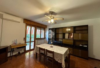 Porzione di bifamiliare in affitto