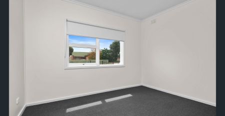 Modern, Upgraded Home with Contemporary Features - Photo 4