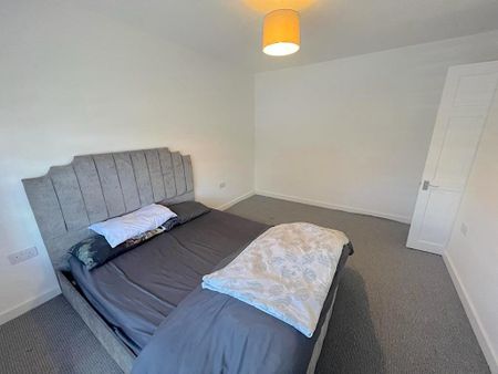 3 bedroom semi-detached house to rent - Photo 3