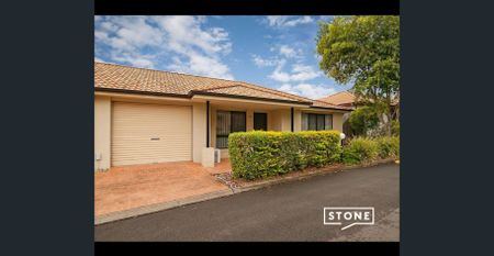 Modern 3-Bedroom Villa in Prime Eight Mile Plains Location - Photo 2