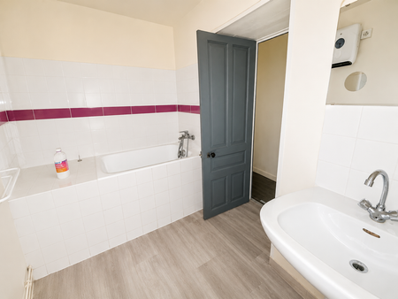 Location Appartement 2 pièces 39m² ST VALLIER 26240 - Photo 4
